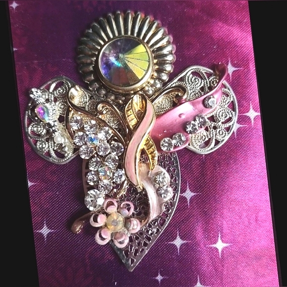 Pink Ribbon Breast Cancer Theme Angel Brooch - Picture 3 of 7